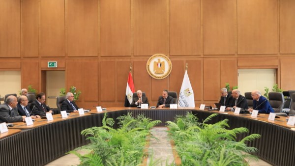 الجلسة الإجرائية لمجلس أمناء جامعة مدينة السادات الأهلية