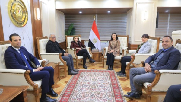 وزيرة التضامن ووفد مهرجان أسوان الدولي لأفلام المرأة