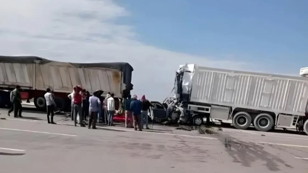حادث  تصادم سيارتين ببورسعيد 