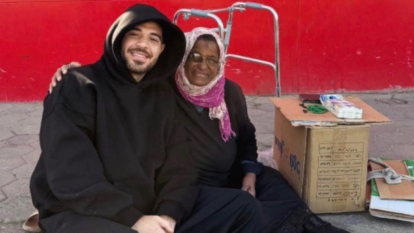 حمزة علاء والست بائعة المناديل