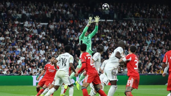 ريال مدريد يطيح ببنفيكا 