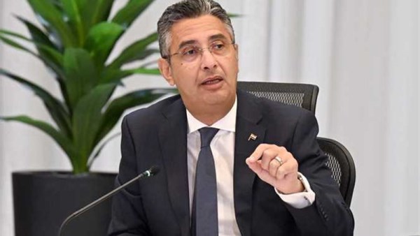 وزير التموين والتجارة الداخلية