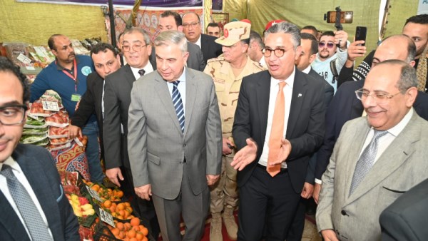 جولة وزير التموين بالإسكندرية