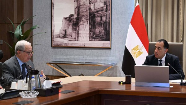 اجتماع مدبولي مع الدكتور حسين عيسى