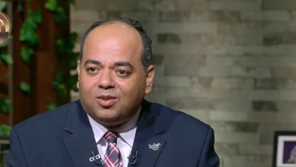 الدكتور عمرو سليمان الخبير الاقتصادي