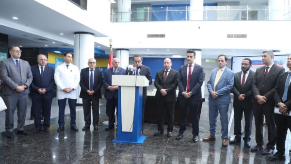 وزير الصحة في مستشفى العاصمة الجديدة