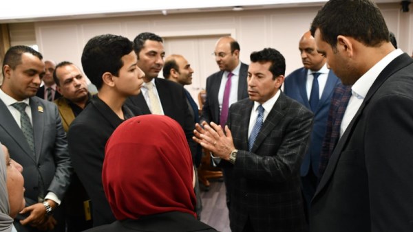 أشرف صبحي