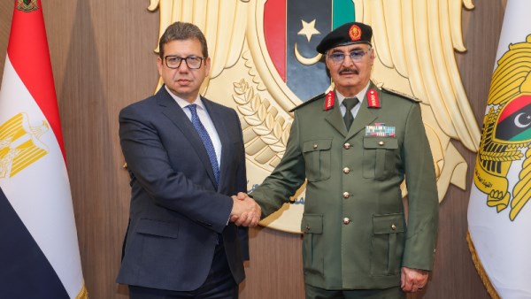 اللواء حسن رشاد مع المشير خليفة حفتر