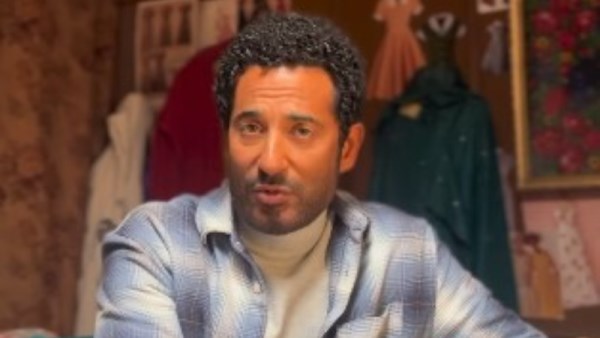 الفنان عمرو سعد