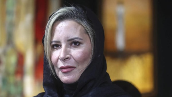 عائشة القذافي تنعى شقيقها سيف الإسلام