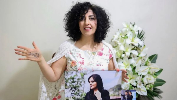 السجن 7 سنوات لـ نرجس محمدي الحائزة على جائزة نوبل