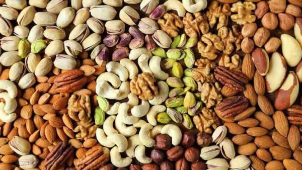 دليلك الصحي لتناول المكسرات وفوائدها للقلب والجسم