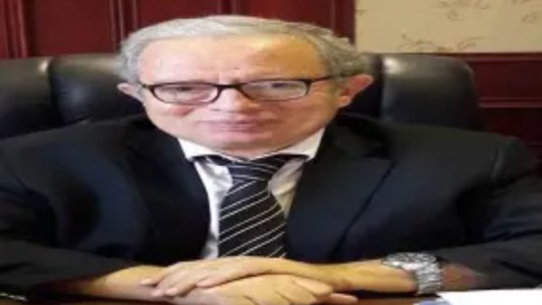 الدكتور حسين عيسي نائب رئيس الوزراء 