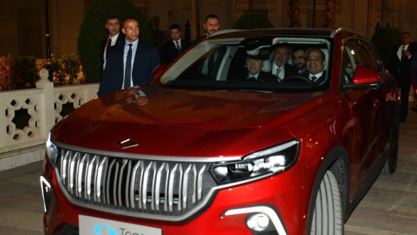 السيارة توج التي أهداها الرئيس التركي للرئيس عبدالفتاح السيسي 