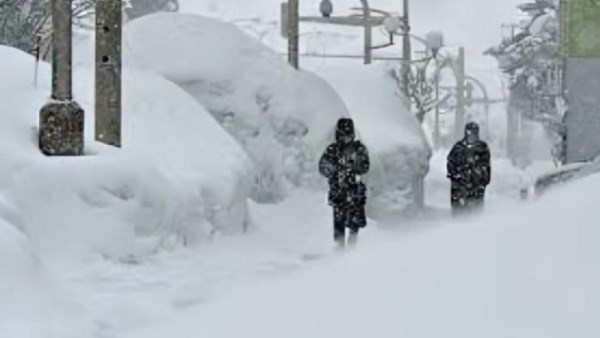عاصفة ثلجية في اليابان