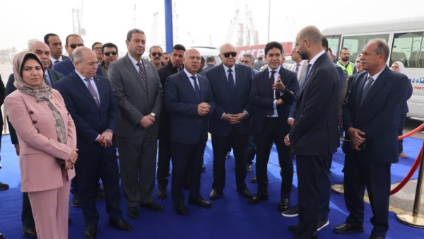 كامل الوزير يتفقد ميناء دمياط