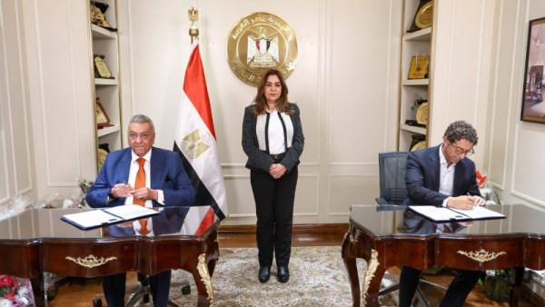 وزيرة التنمية المحلية والبيئة