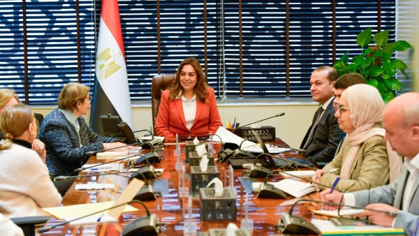 وزير التنمية المحلية