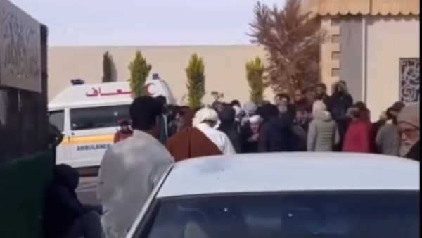 عائلة القذافي تتسلم جثمان سيف الإسلام