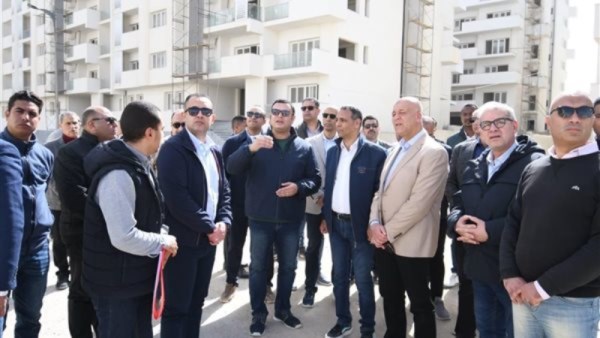 وزير الإسكان