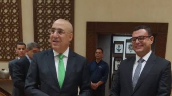 وزيرا الإسكان
