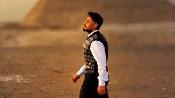 الفنان تامر حسني