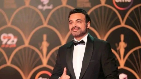 عمرو محمود ياسين 