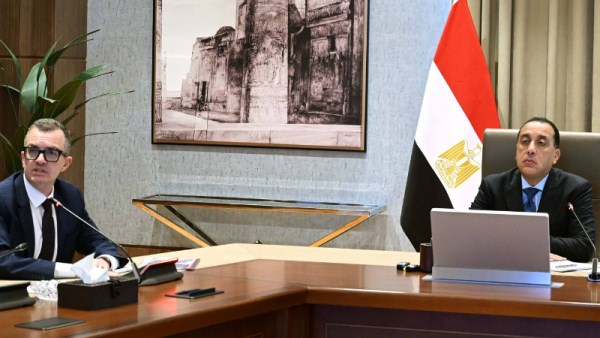رئيس الوزراء يستعرض ملامح خطة التنمية 