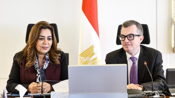 رستم وعوض 