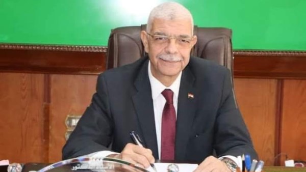 الدكتور أحمد القاصد