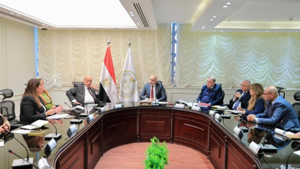 التعليم تعمل على تطوير 1200 مدرسة فنية