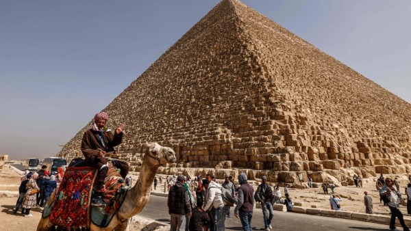 هل ستؤثر الحرب على السياحة المصرية 