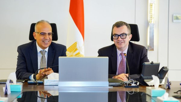 وزيرا التخطيط والري 