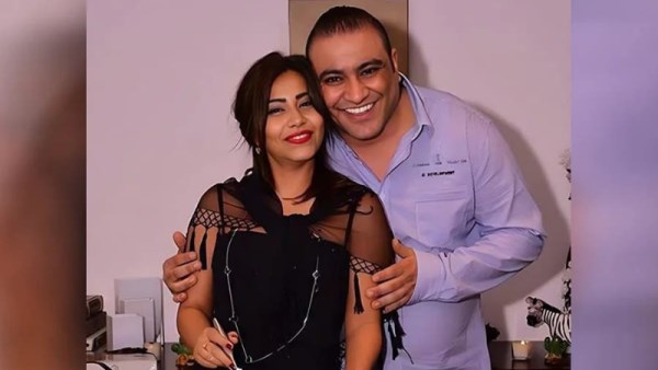 الفنان شيرين عبد الوهاب وشقيقها