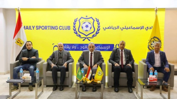 محافظ الإسماعيلية يدعم الدراويش