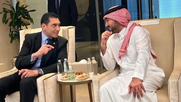 وزير الرياضة يلتقي نظيره السعودي