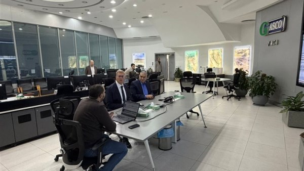 زيارة وزير البترول اليوم