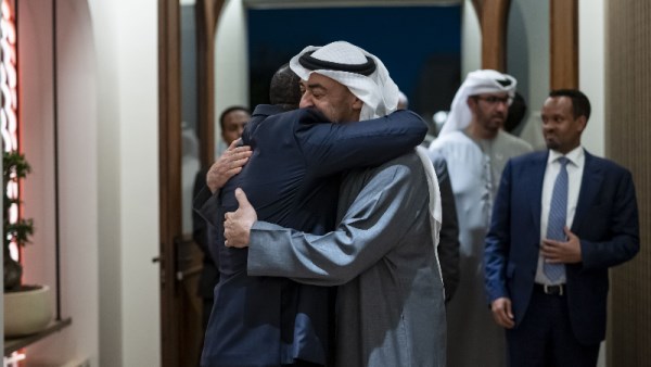 لماذا يزور أبي أحمد رئيس وزراء إثيوبيا الإمارات الآن؟