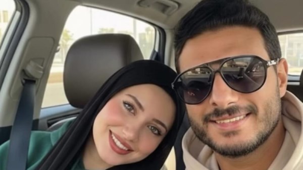 محمد الشناوي والبلوجر رنا أحمد