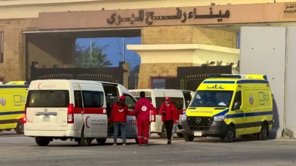 الاحتلال الإسرائيلي يفتح معبر رفح أمام الفلسطينيين لتلقي العلاج