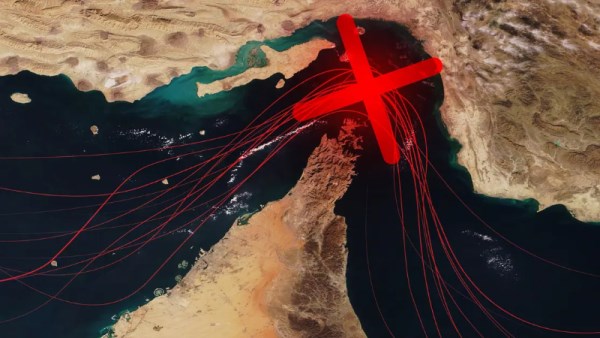 رويترز: إيران تهدد بإغلاق الخليج وزرع الألغام