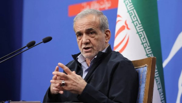 رئيس إيران: الحرس الثوري الإيراني يهاجم مواقع حرب إلكترونية بميناء حيفا
