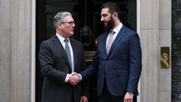 كير ستارمر رئيس وزراء بريطانيا يلتقي رئيس سوريا أحمد الشرع