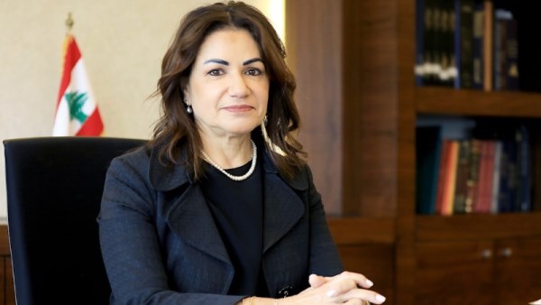 حنين السيد وزيرة الشؤون الإجتماعية بلبنان 