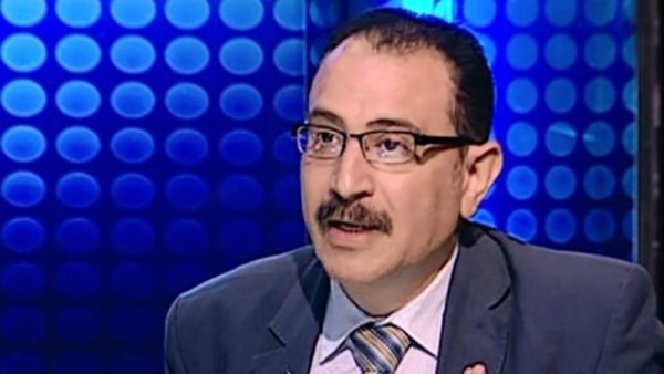 د. أحمد فهمي أستاذ العلوم السياسية 