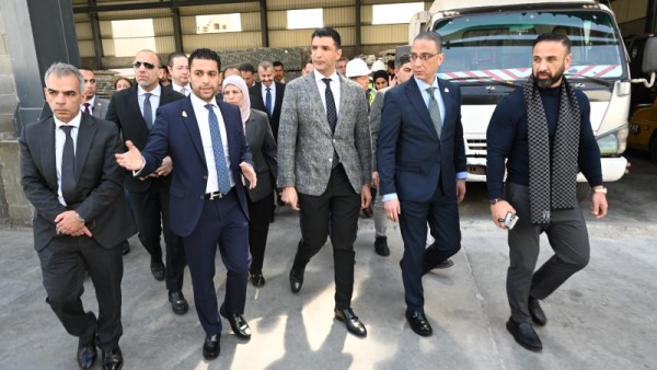 وزير الصناعة ومحافظ الجيزة