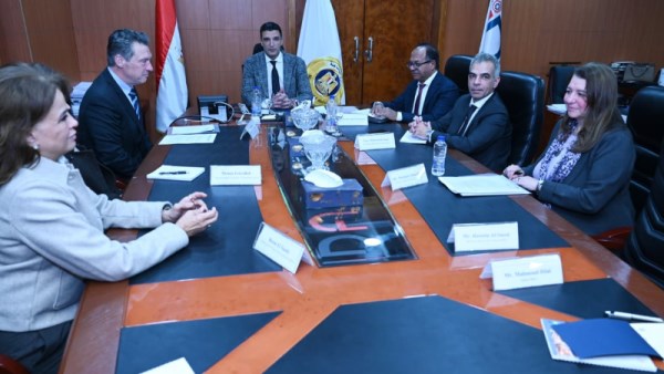 وزير الصناعة