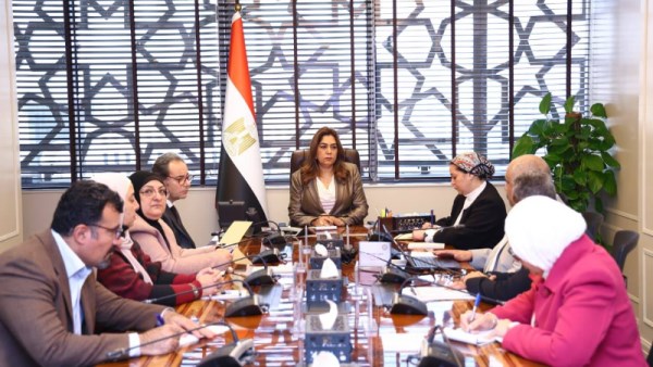 منال عوض وزيرة التنمية المحلية والبيئة