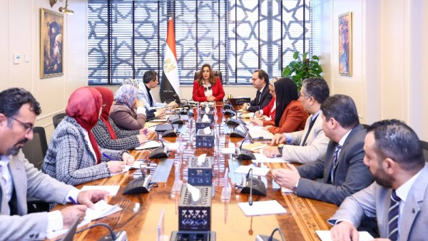 منال عوض وزيرة التنمية المحلية والبيئة