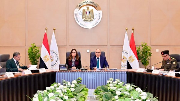 وزيرة التنمية ووزير الري